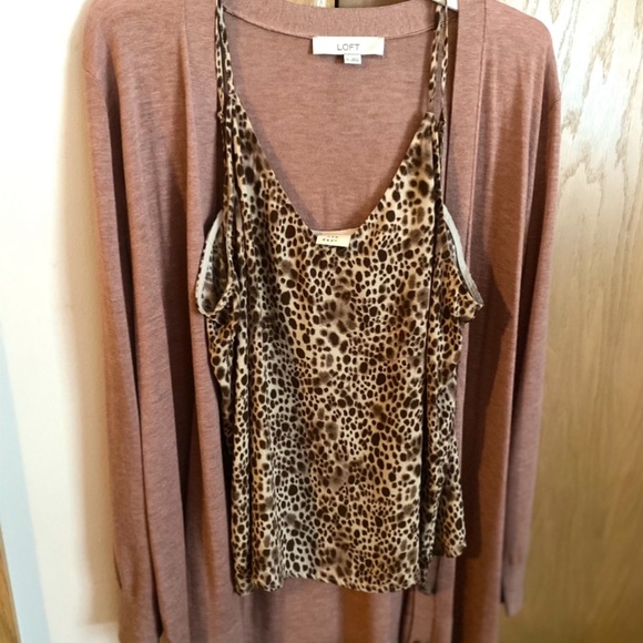 Ann Taylor Loft long maybe/ nude color. Tank is from A New Day both are XL - Picture 2 of 4